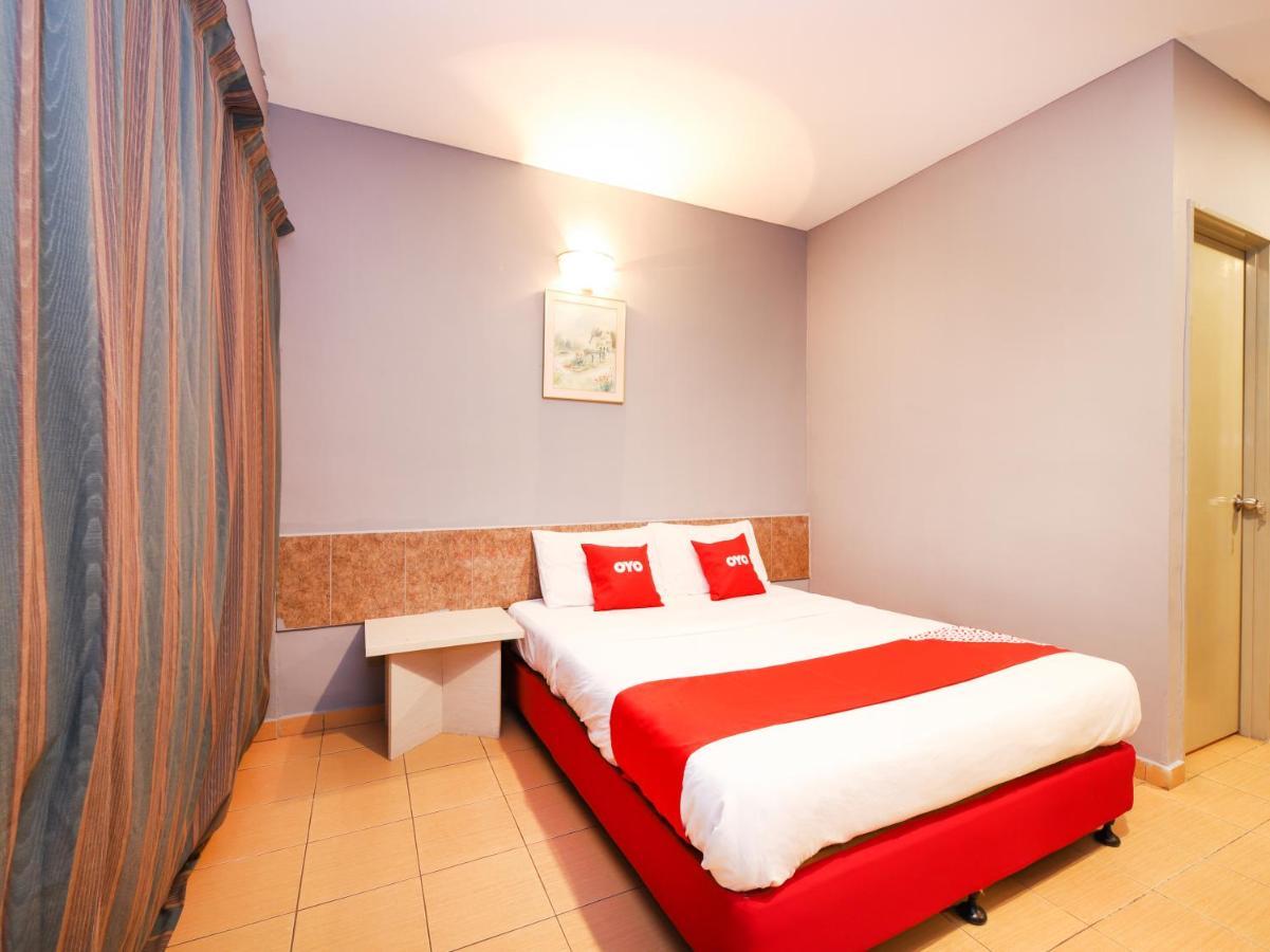 Oyo 89676 Hotel 22 Seremban Esterno foto