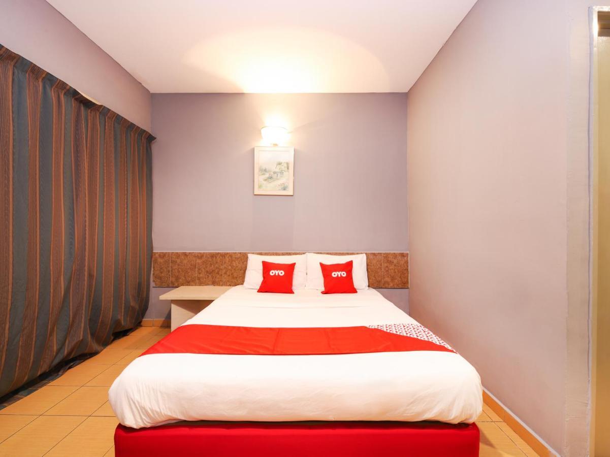 Oyo 89676 Hotel 22 Seremban Esterno foto